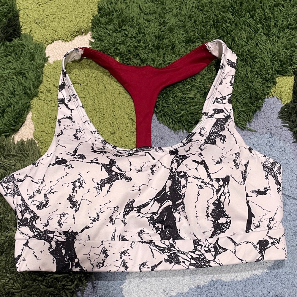 SHEIN Marble Print Sports Bra with Red Back